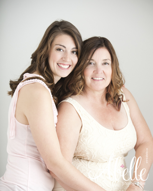 Mother-Daughter Makeover portrait session with Abelle Photographie.
