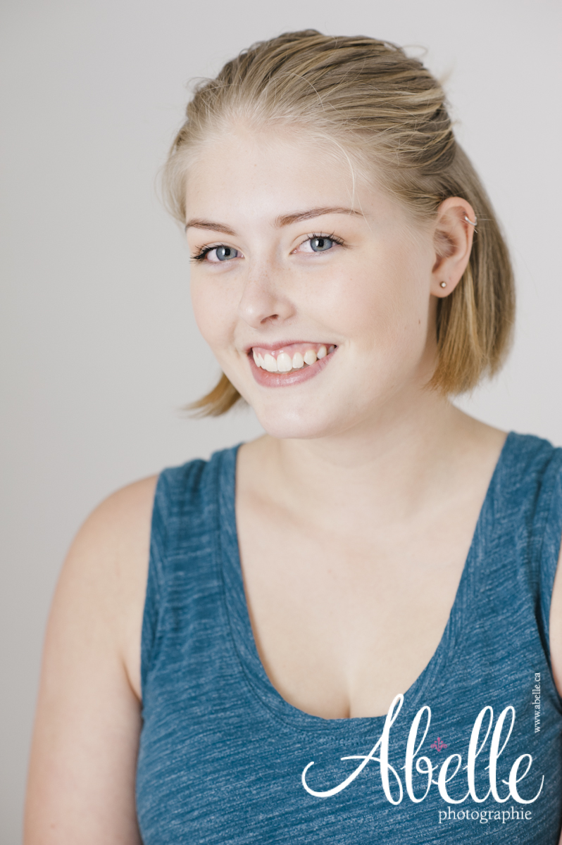High school senior portrait photography studio