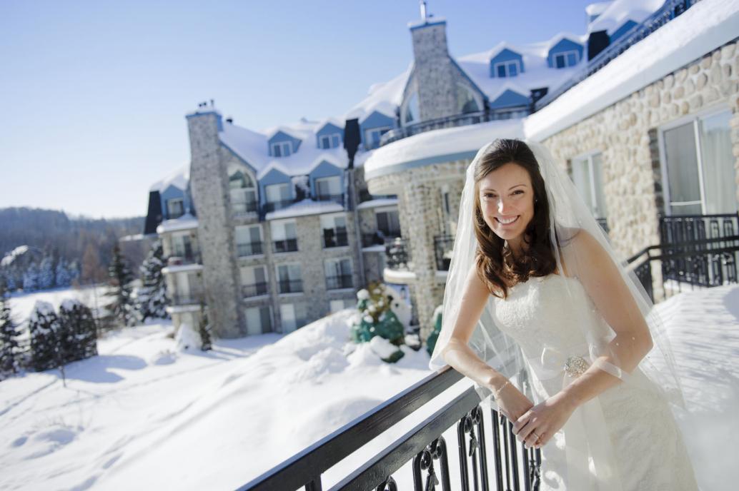 Beautiful wedding dress by Vania Spose, Montreal