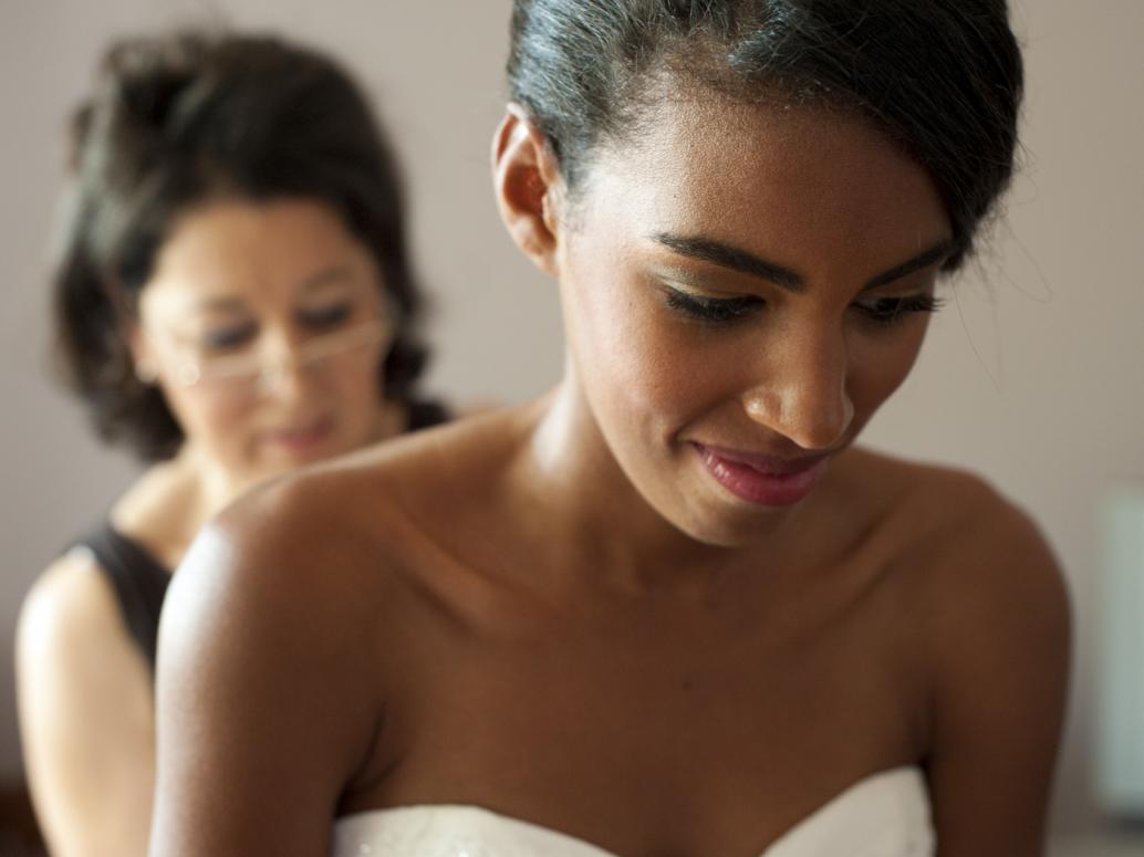 Bride preparation photo session