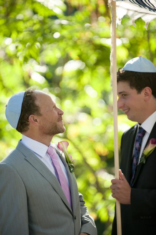 Wedding ceremony at Parc Jean-Drapeau, Montreal: Abelle photographie