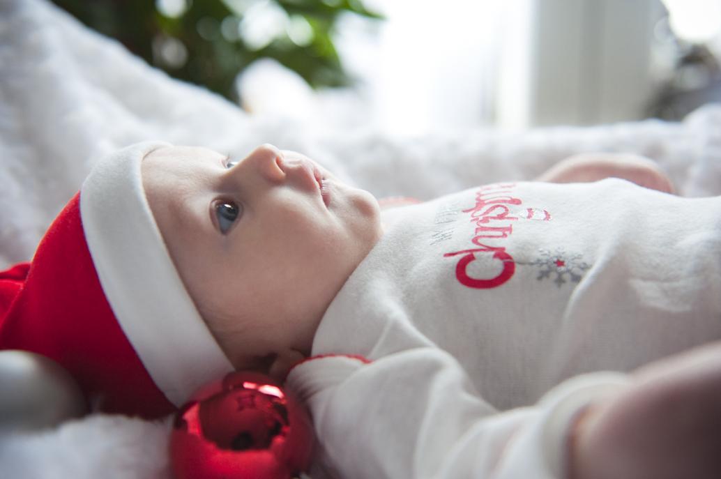 Portrait de bébé à Noël