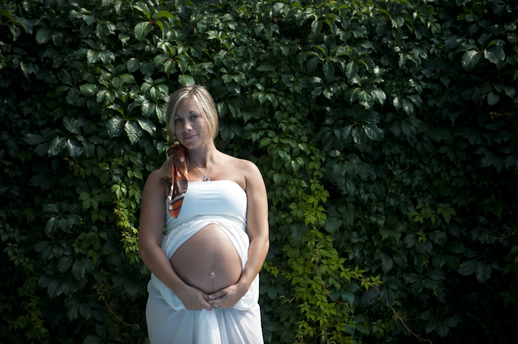 pregnancy portrait session